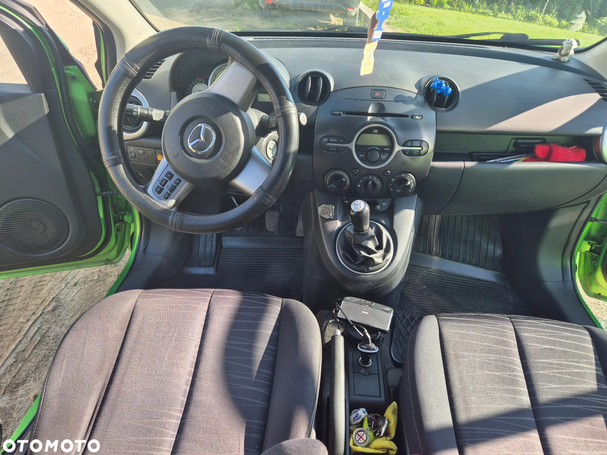 Mazda 2 - 6