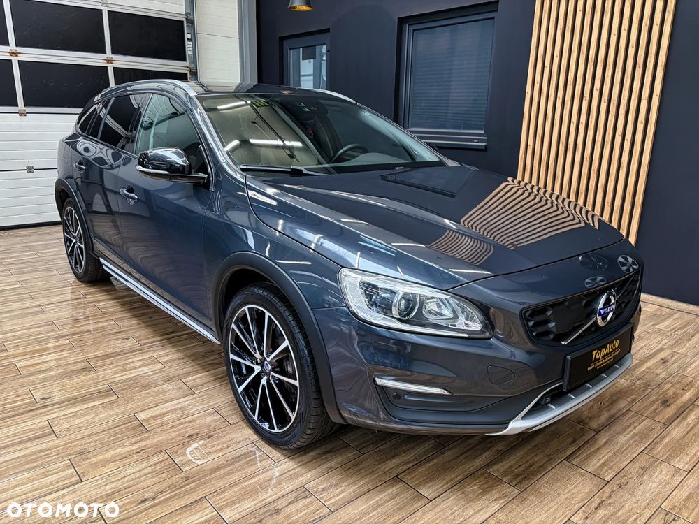 Volvo V60 Cross Country T5 Geartronic Summum - 4