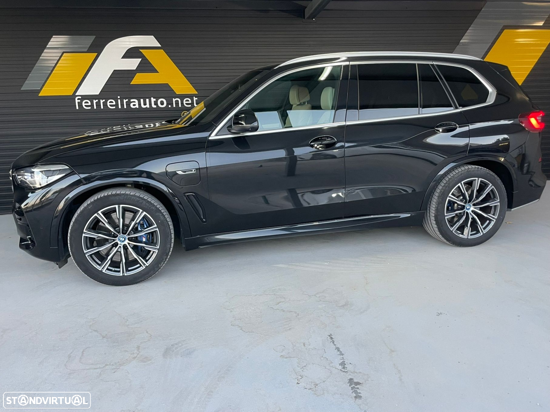 BMW X5 45 e xDrive Pack M - 4