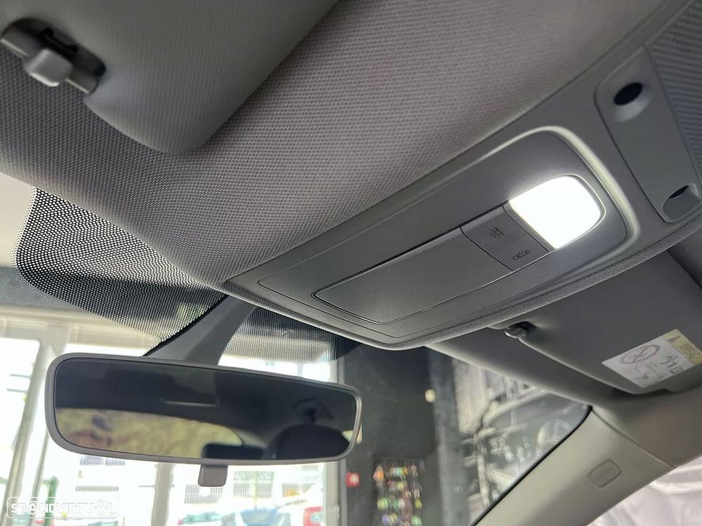 Audi A3 Sportback 1.6 TDI Attraction Ultra - 17