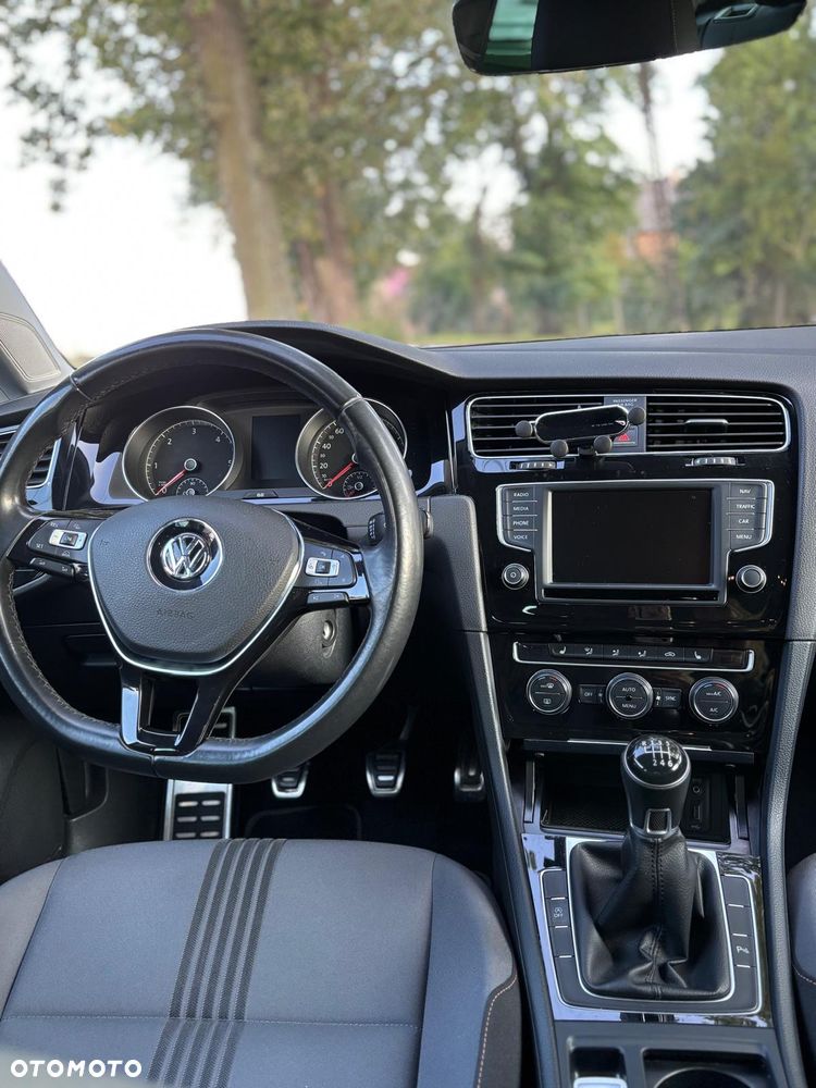 Volkswagen Golf - 7