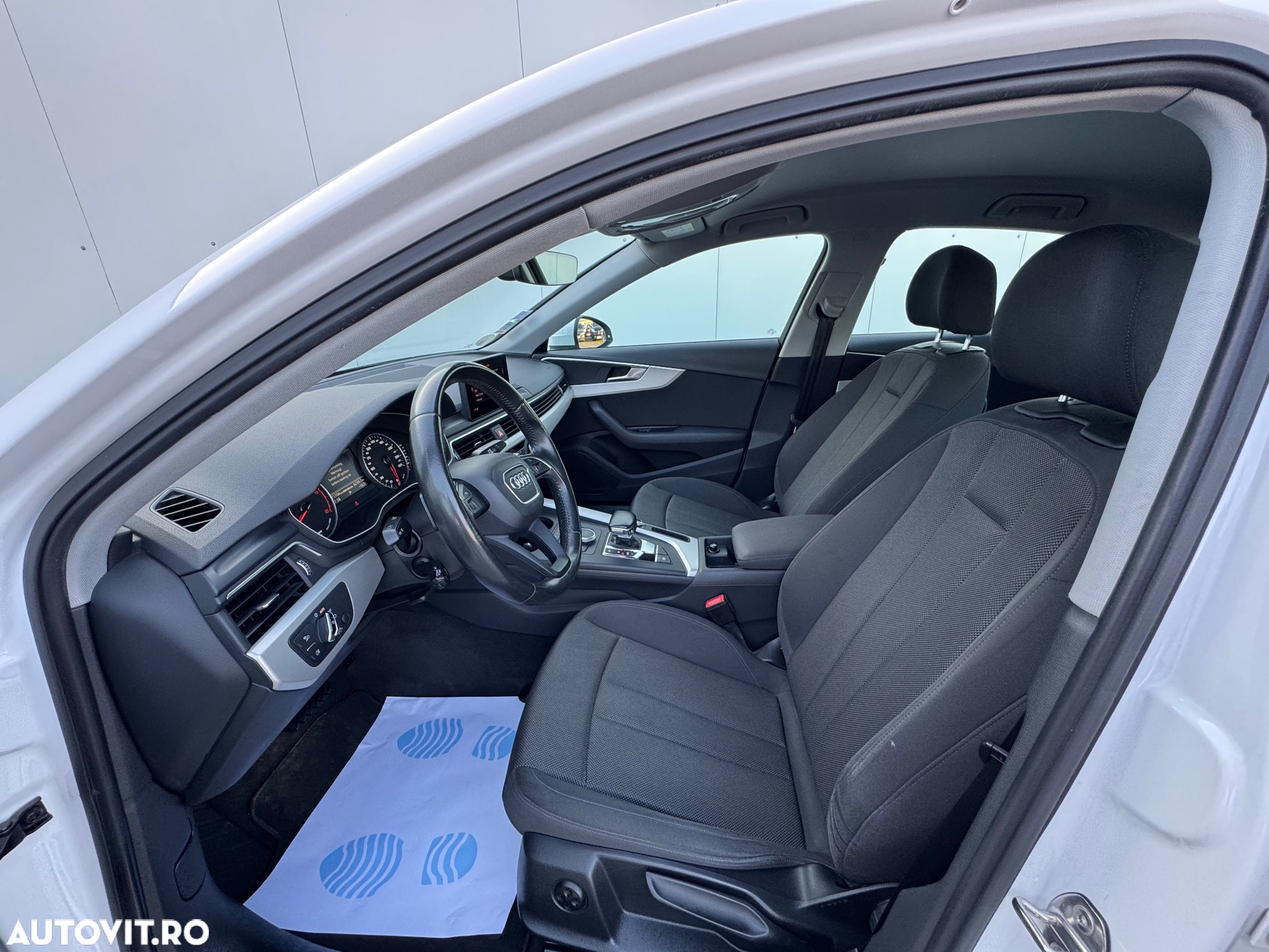 Audi A4 2.0 TDI DPF clean diesel multitronic Ambition - 11