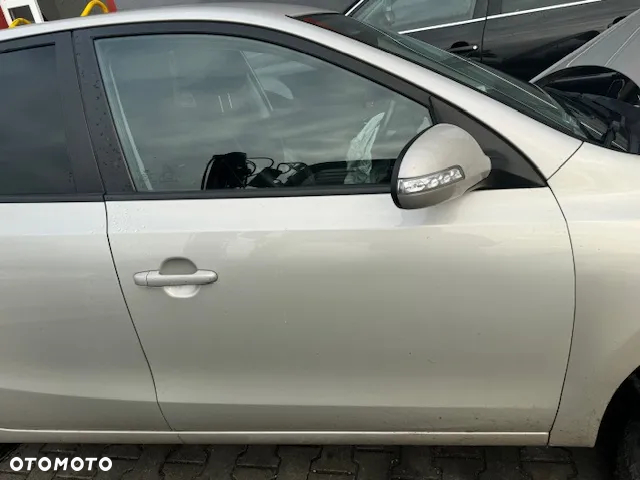 Hyundai I30 drzwi klapa zderzak QU czesci - 10