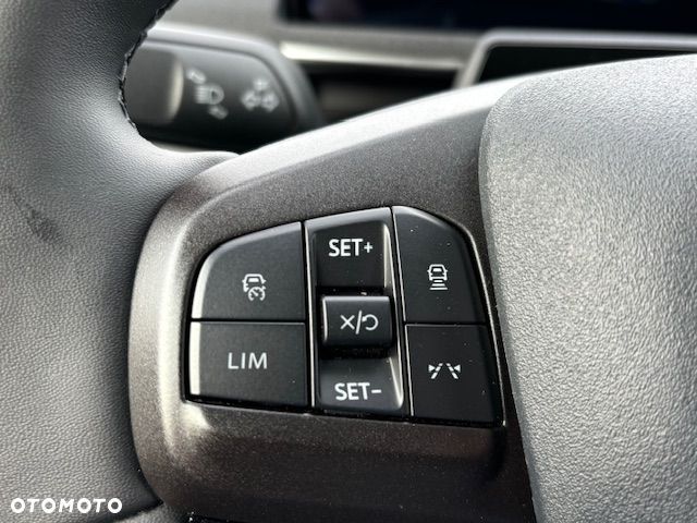 Ford Mustang Mach-E - 22