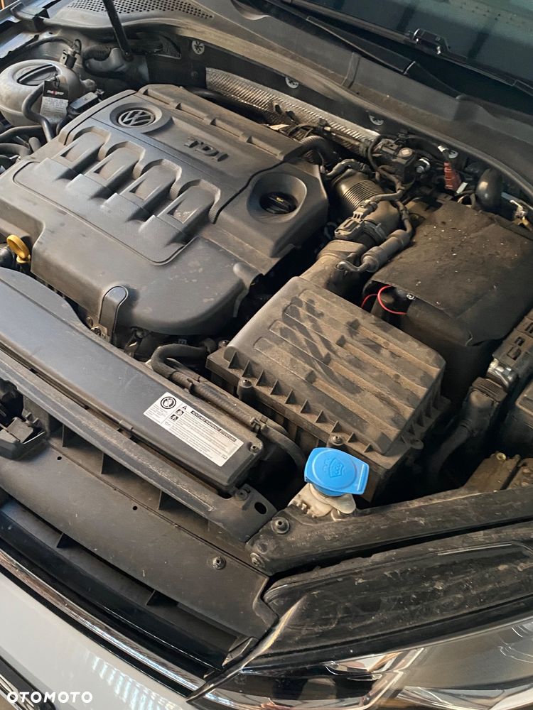 Volkswagen Golf 1.6 TDI (BlueMotion Technology) Comfortline - 11