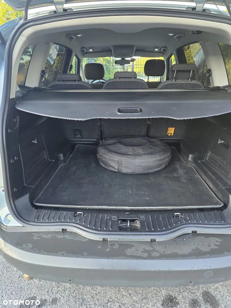 Ford S-Max 2.0 TDCi DPF Titanium - 15