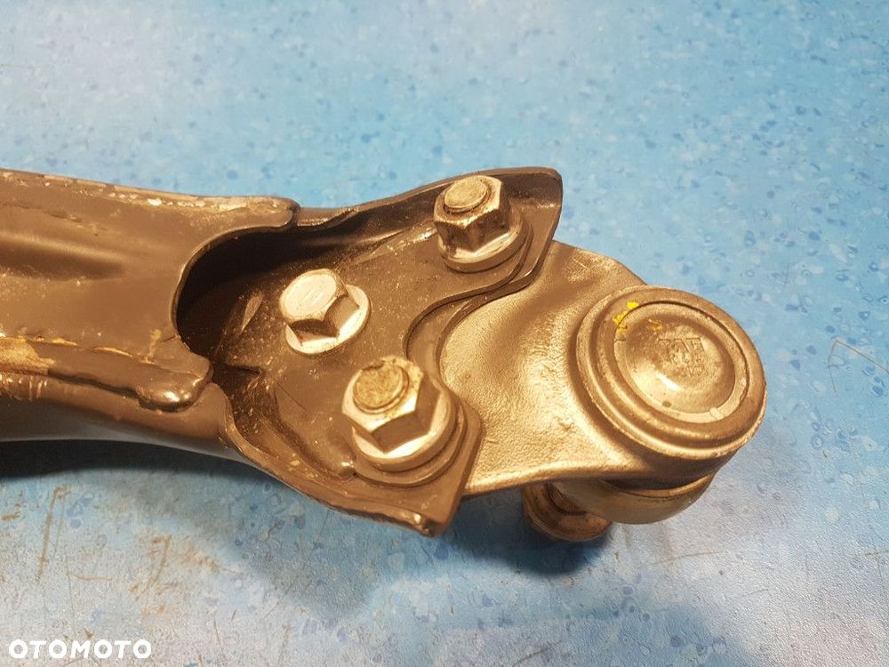 TOYOTA COROLLA VERSO I LIFT 2.0 D4D WAHACZ PRZÓD LEWY - 12