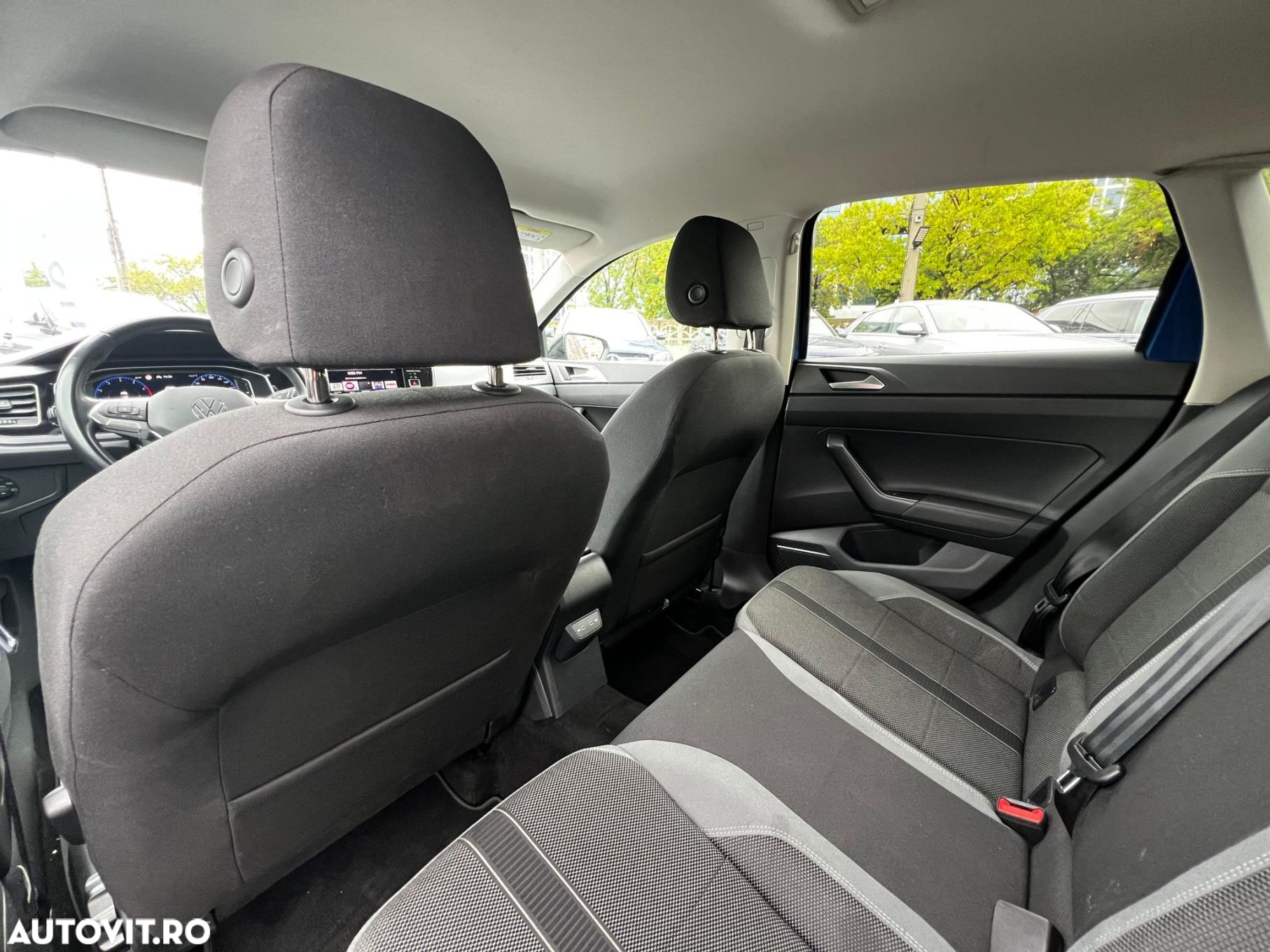 Volkswagen Polo - 10