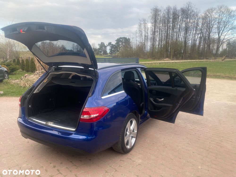 Mercedes-Benz Klasa C 180 BlueTEC 7G-TRONIC Edition 1 - 11
