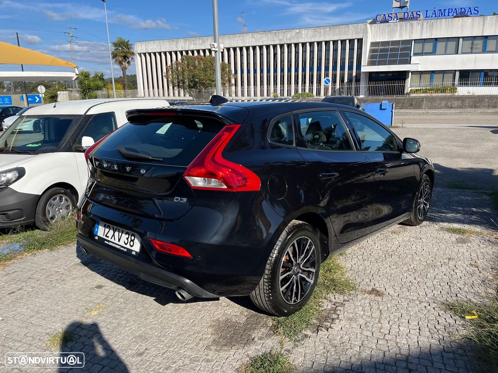 Volvo V40 2.0 D3 Momentum - 7