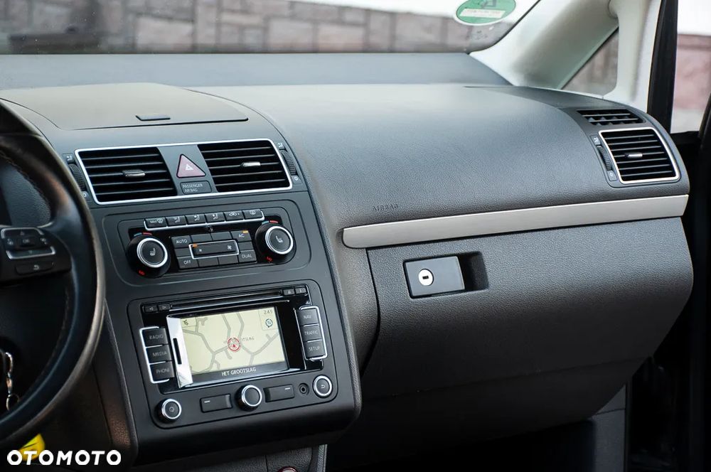 Volkswagen Touran 2.0 TDI DSG United - 35