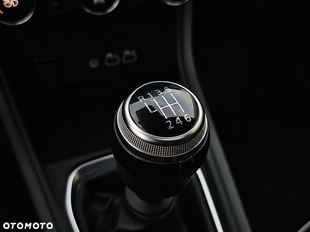 Renault Captur 1.0 TCe Techno - 29