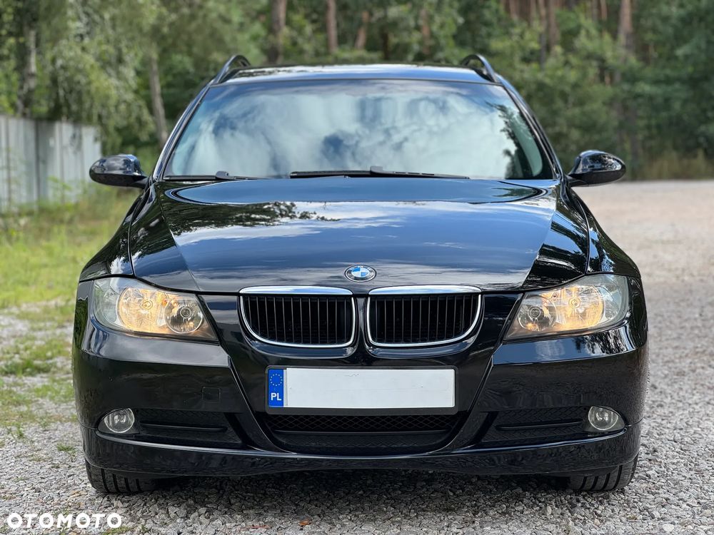 BMW Seria 3 320i Touring - 12
