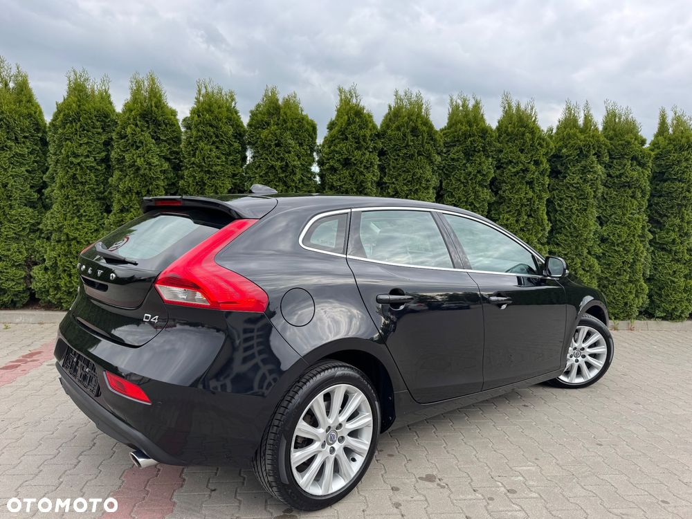 Volvo V40 D4 Geartronic Summum - 9