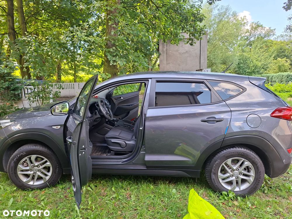 Hyundai Tucson 1.6 GDI BlueDrive Style 2WD - 11