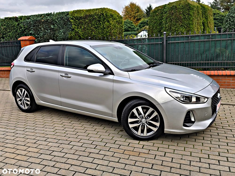Hyundai i30 1.6 CRDI Fifa World Cup Edition - 8