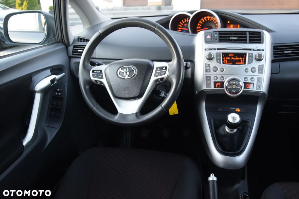 Toyota Verso - 3