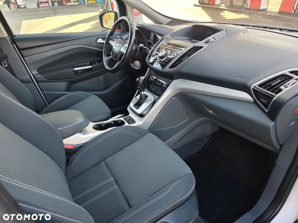 Ford Grand C-MAX - 16