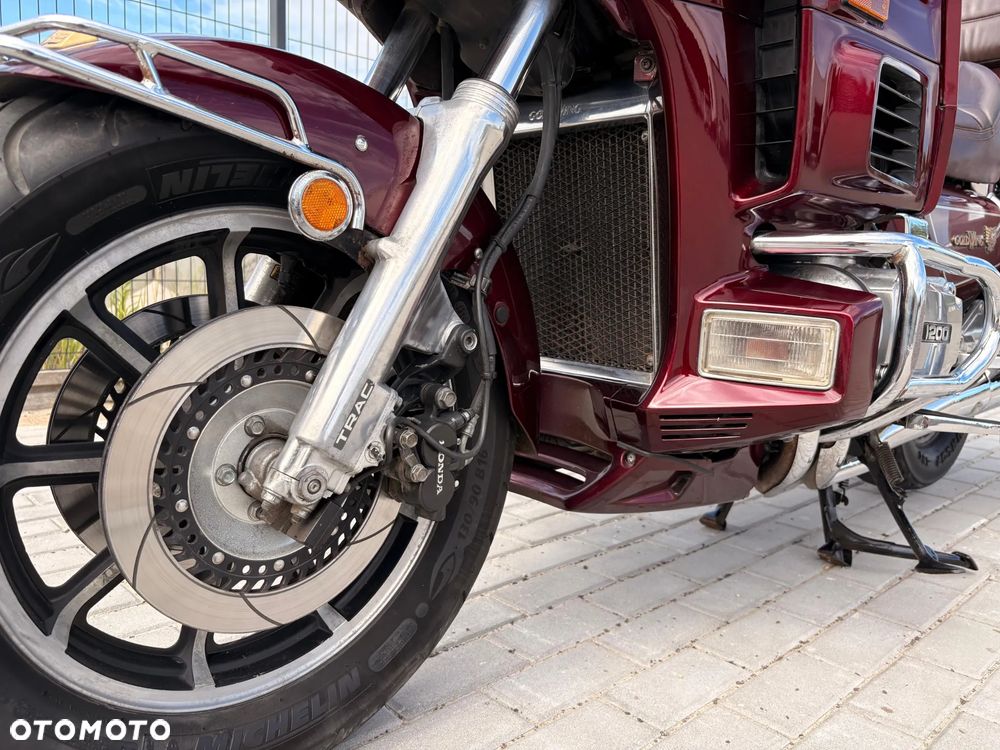 Honda GL - 18