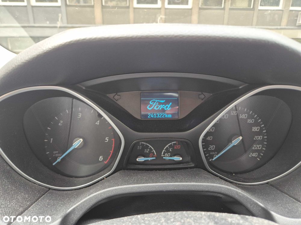 Ford Focus - 8