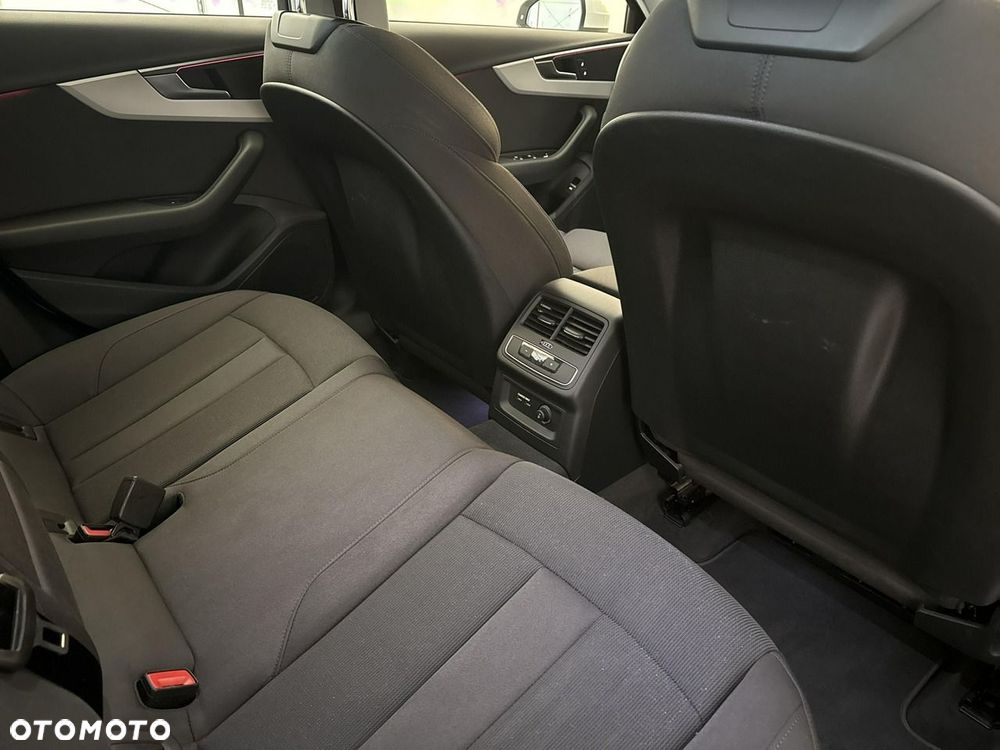 Audi A4 Allroad - 24