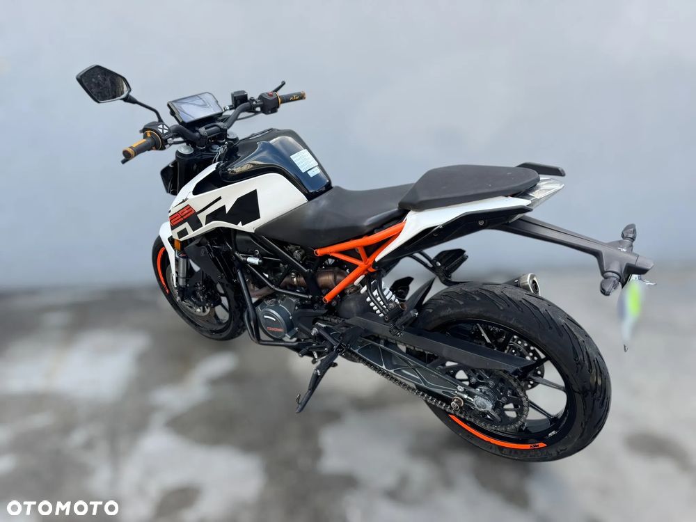KTM Duke 125 - 4