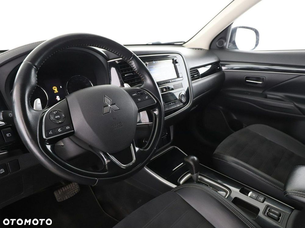 Mitsubishi Outlander 2.0 2WD CVT Diamant+ - 14