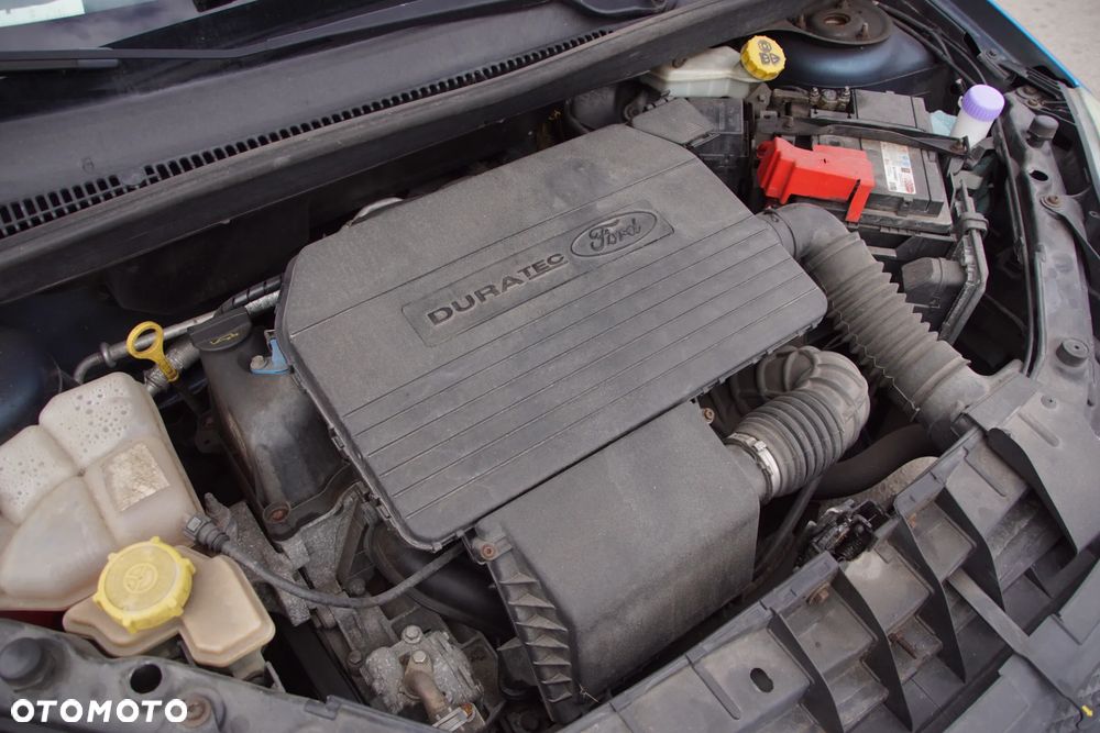 Auto na części - Ford Fiesta MK6 1.3 8V 60 KM 2S6G-6006-CA 2S6R-7002-MB 4CVE 2004R Silnik Skrzynia Drzwi Maska Błotnik Klapa Zderzak Lusterko Lampa Klamka Szyba Deska Kokpit Sterownik Moduł Czujnik Licznik Panel Kierownica - 18