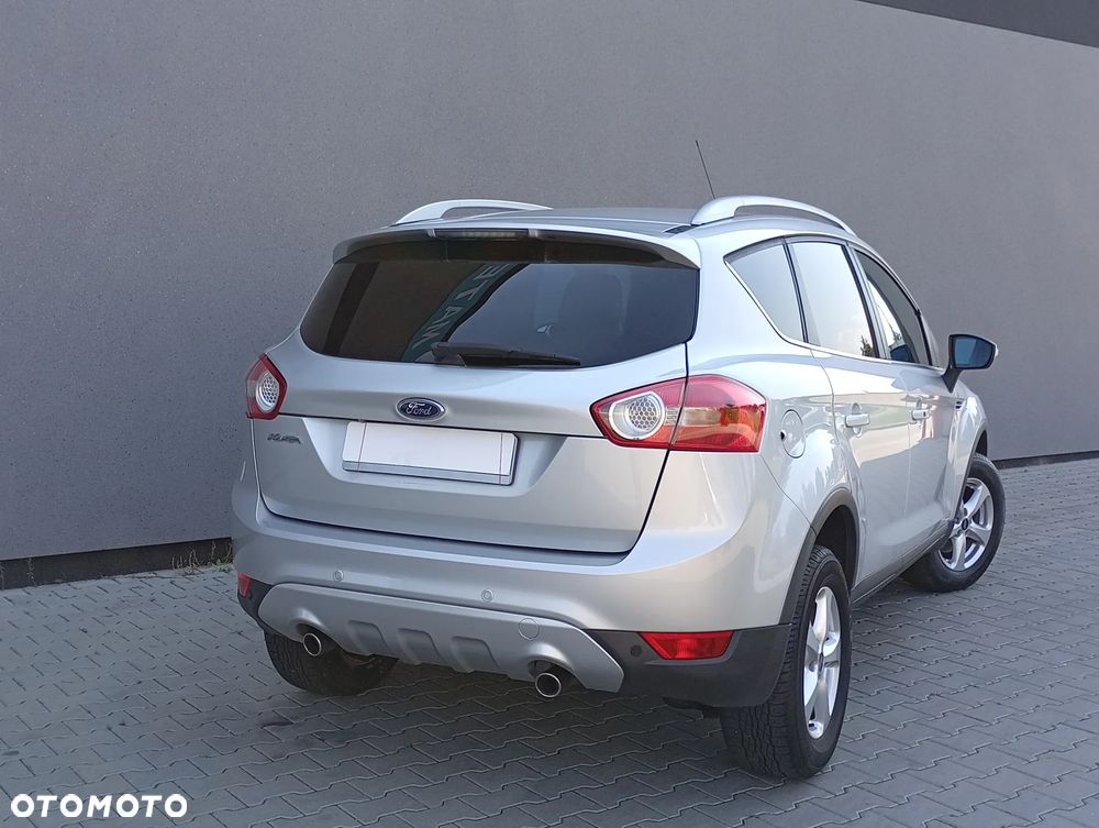Ford Kuga - 12