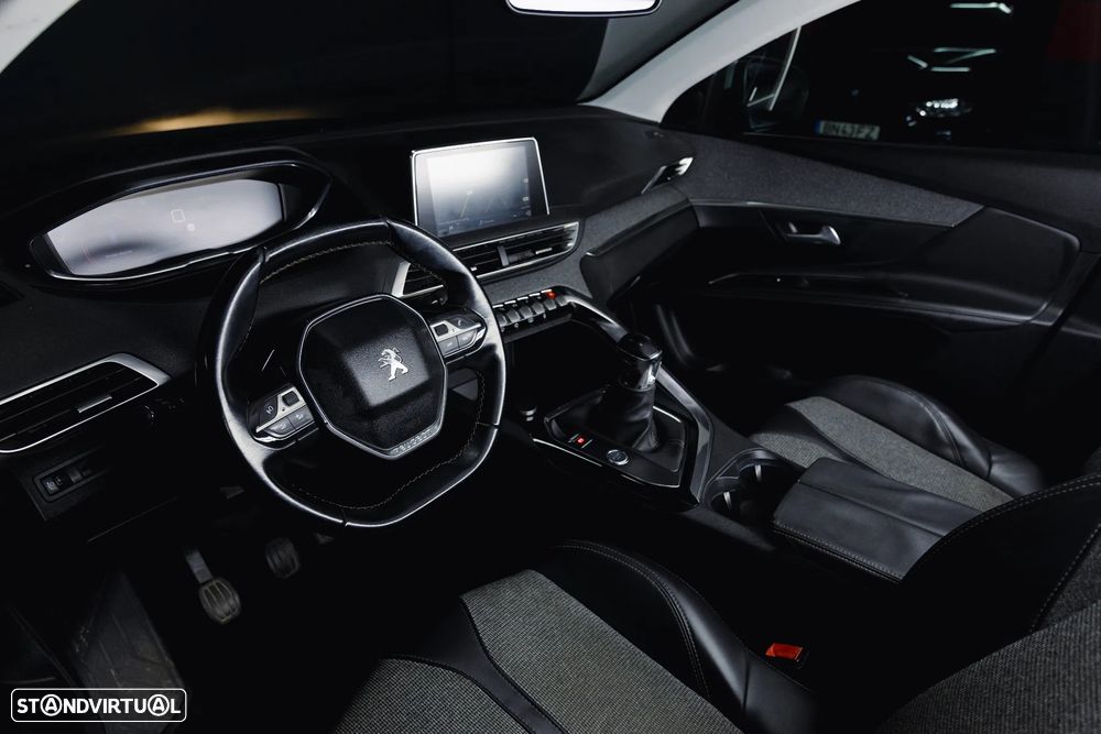 Peugeot 3008 1.2 PureTech Allure - 5