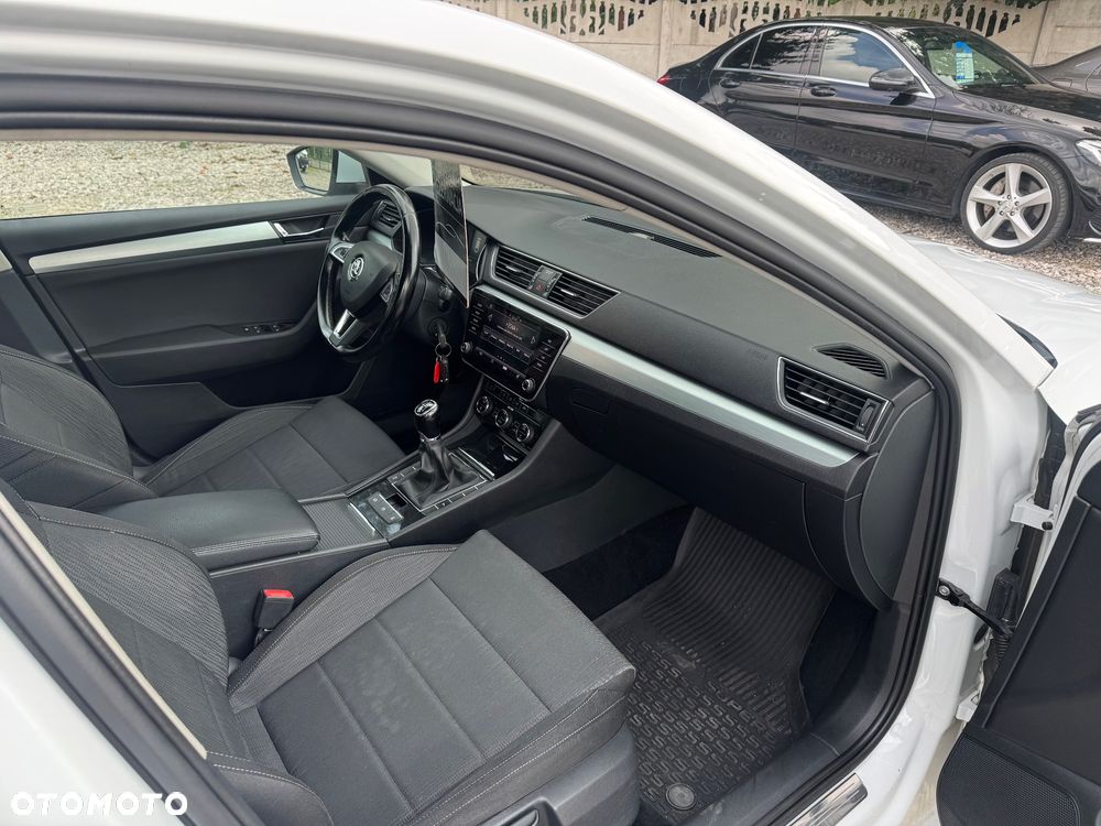 Skoda Superb - 13