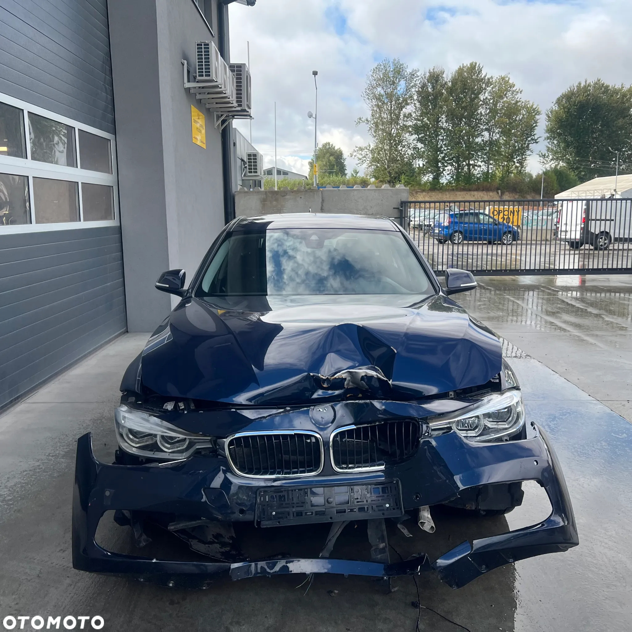 BMW Seria 3 325d - 4