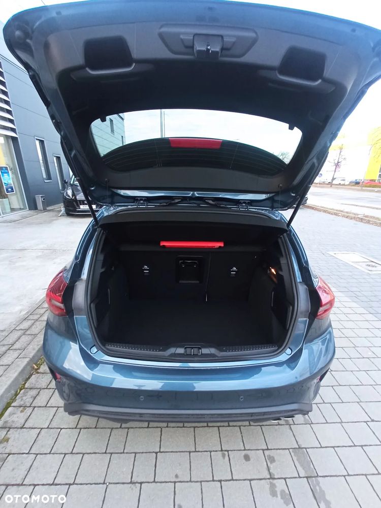 Ford Focus 1.0 EcoBoost mHEV ST-Line X - 19