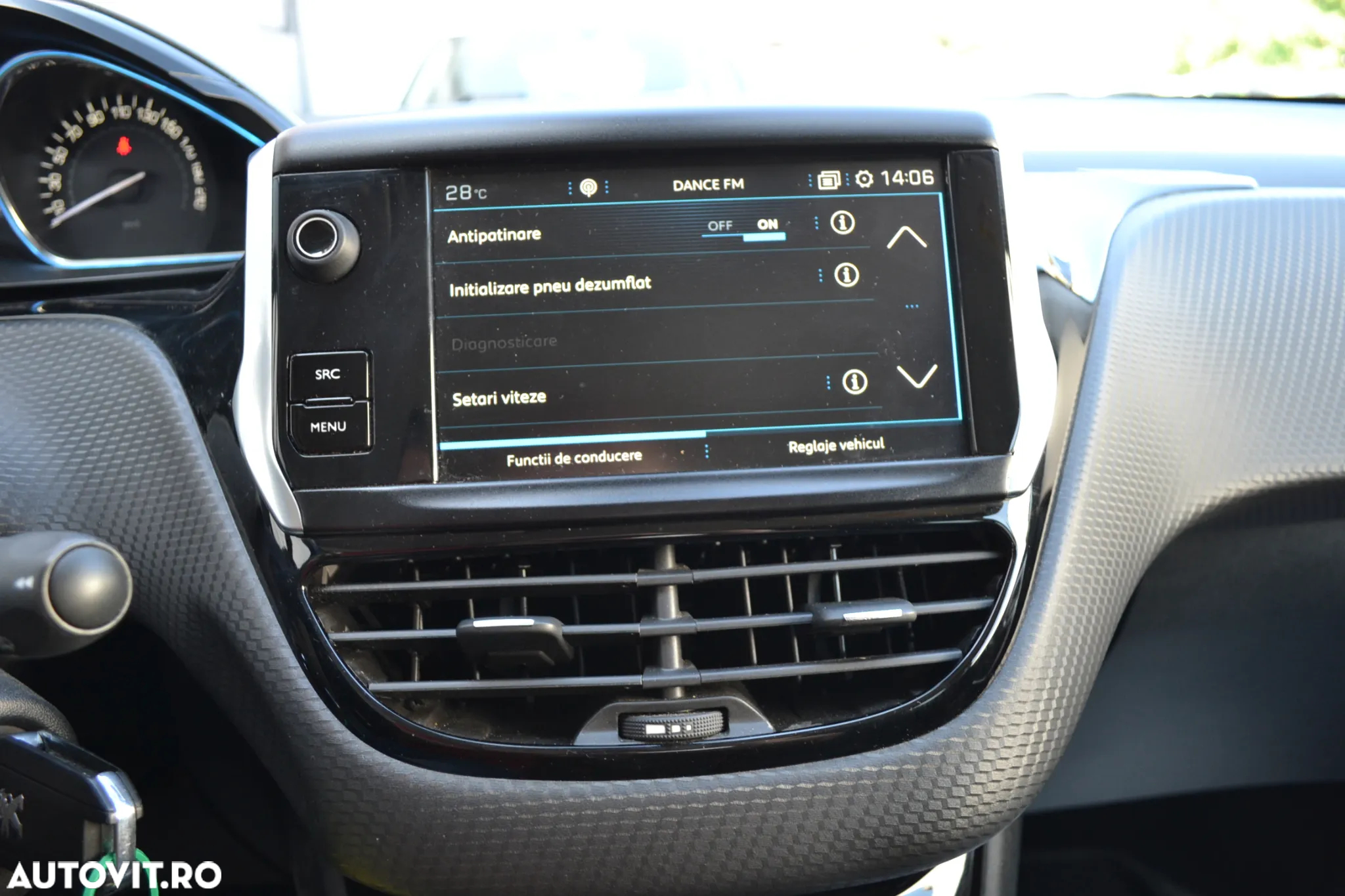 Peugeot 2008 PureTech 130 Stop&Start EAT6 Allure - 21