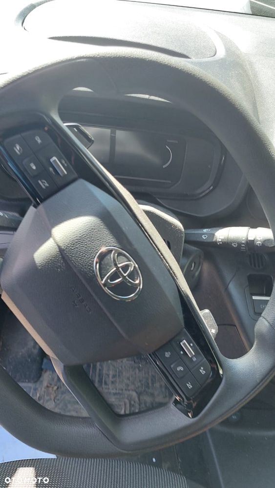 Toyota proace city - 12