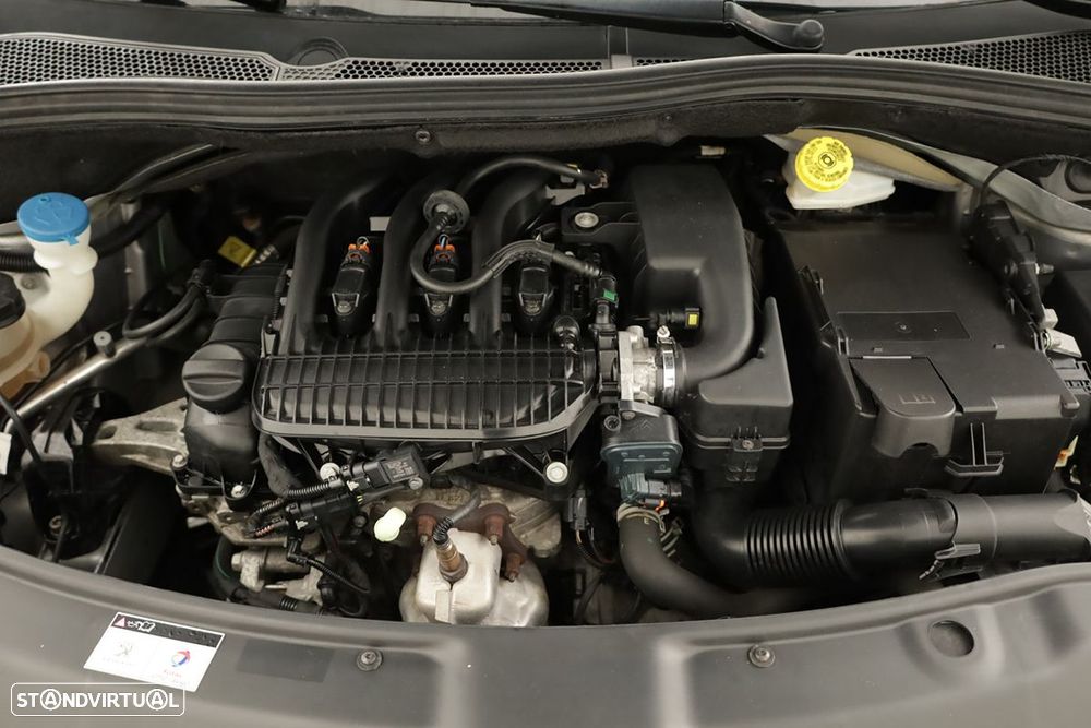 Peugeot 208 1.2 PureTech Signature - 26