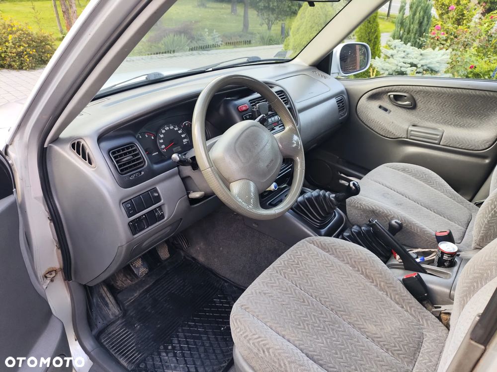 Suzuki Grand Vitara 2.0 HDi - 3