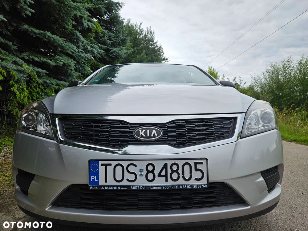 Kia Ceed 1.4 CVVT Attract - 11