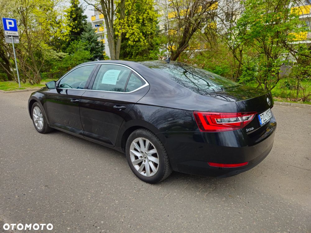 Skoda Superb 2.0 TDI Style DSG7 - 3