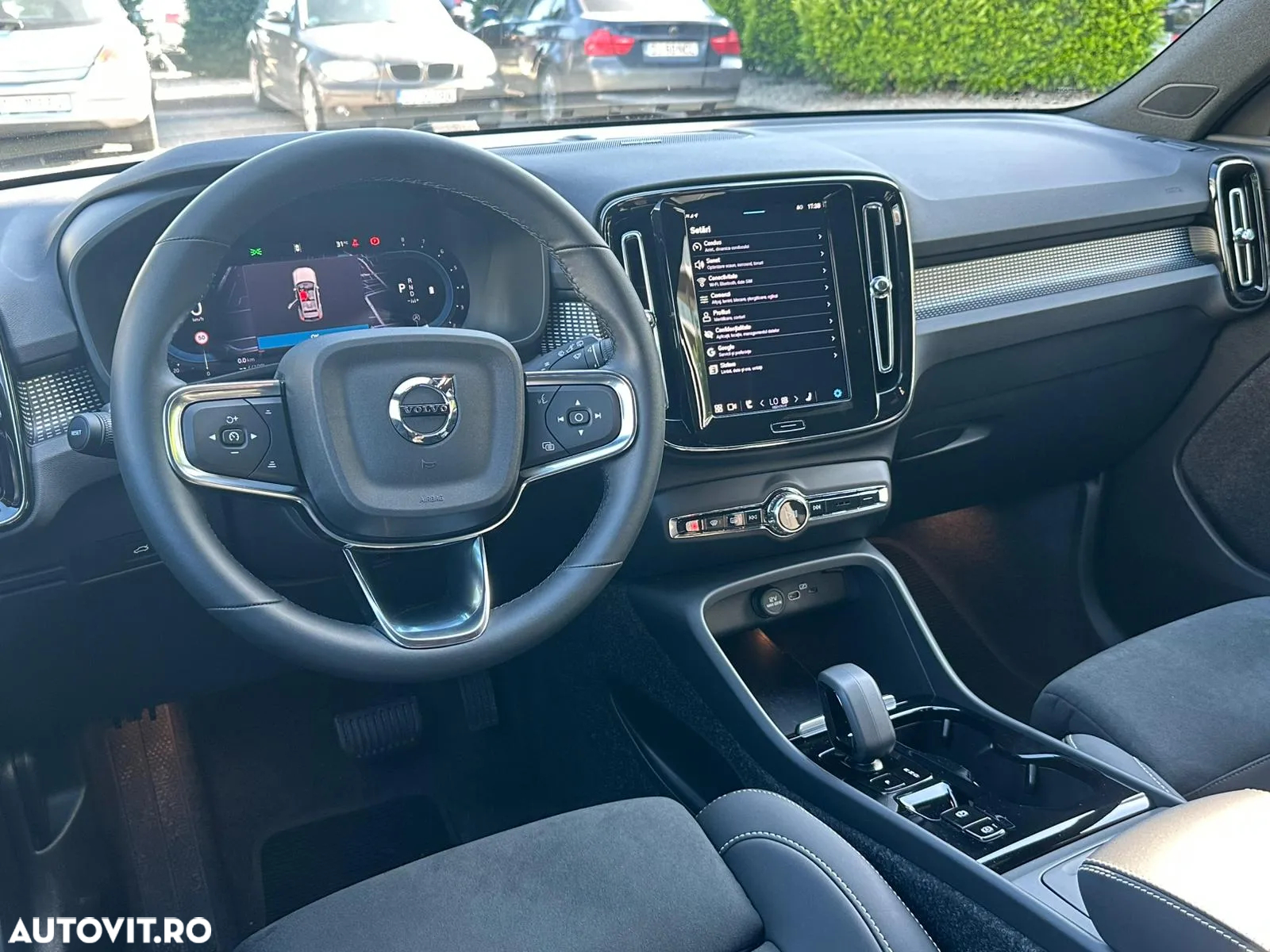 Volvo XC 40 B3 AT FWD MHEV Plus Dark - 7