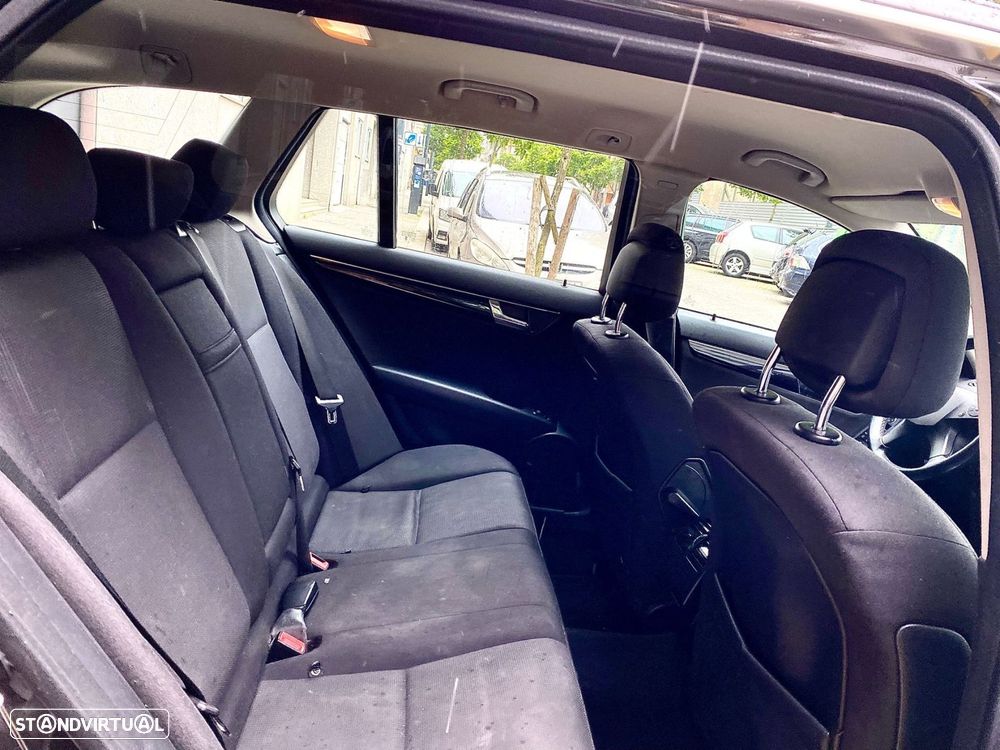 Mercedes-Benz C 200 CDi Classic - 23