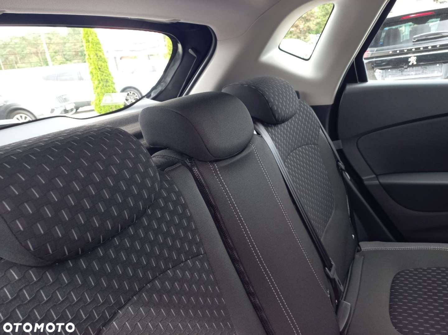 Renault Captur - 19