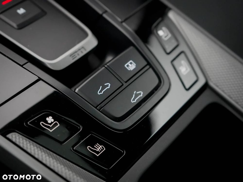 Porsche 911 Carrera 4S - 25