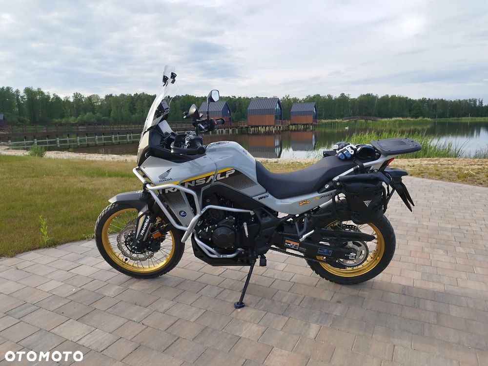 Honda XL - 4