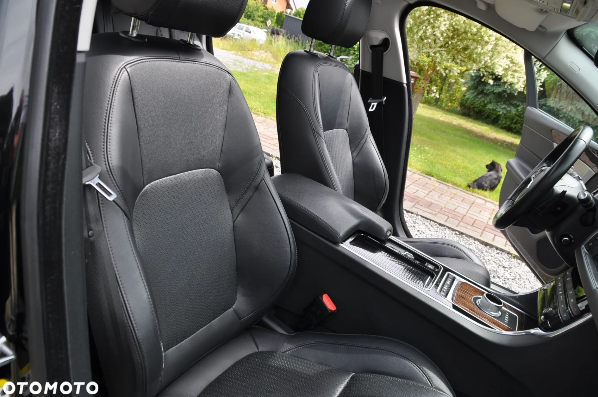 Jaguar XF 20d Sportbrake R-Sport - 24