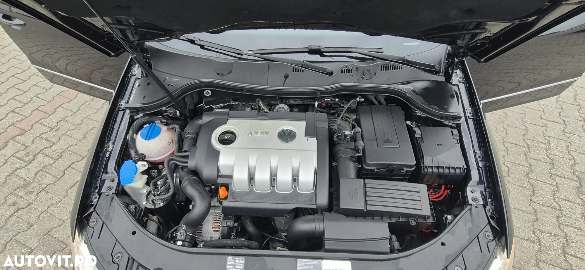Volkswagen Passat - 16