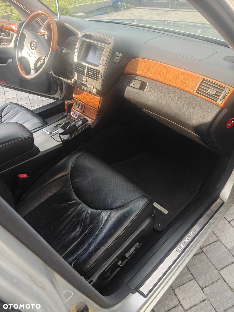 Lexus LS Standard - 17
