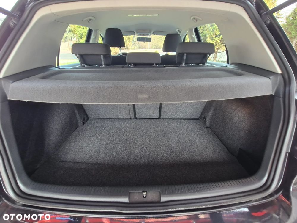 Volkswagen Golf 1.4 TSI BMT Comfortline - 28