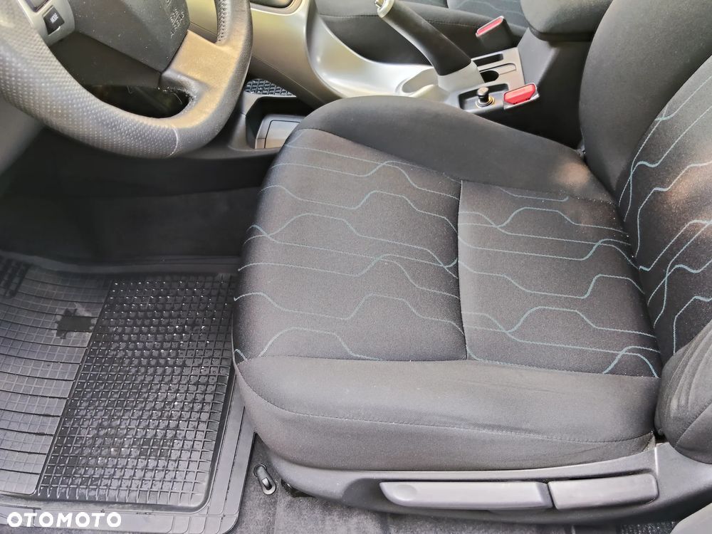 Toyota Auris 1.33 VVT-i - 23