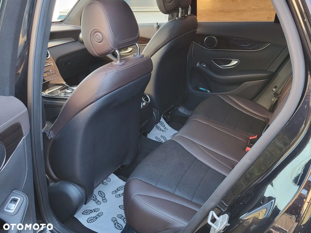 Mercedes-Benz GLC - 14